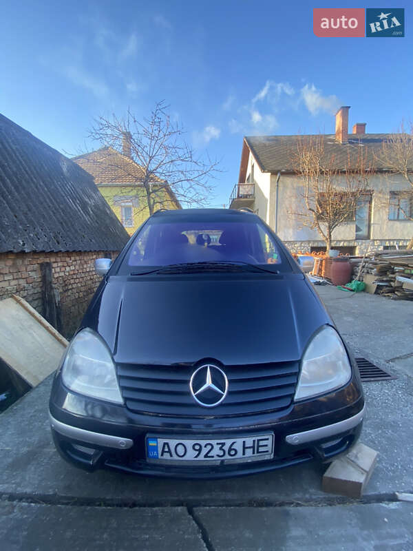 Минивэн Mercedes-Benz Vaneo 2002 в 