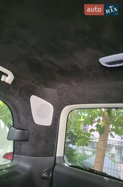 Мінівен Mercedes-Benz Vaneo 2005 в 
