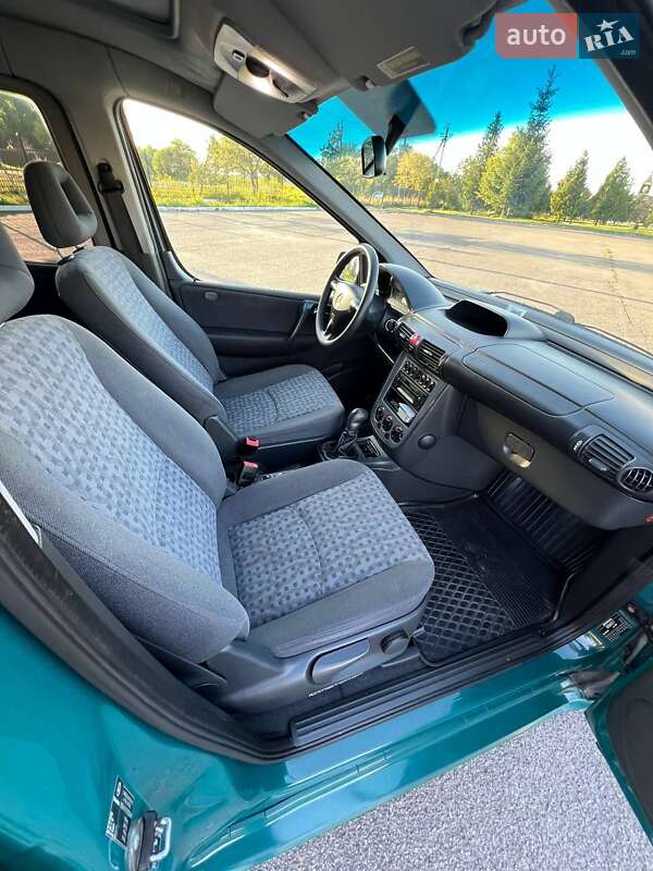 Минивэн Mercedes-Benz Vaneo 2002 в Любомле