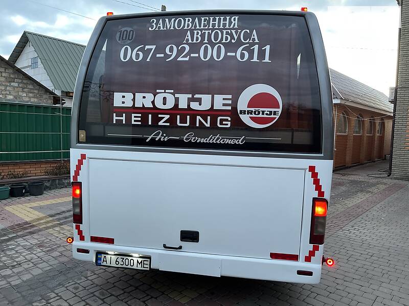 Туристический / Междугородний автобус Mercedes-Benz Vario 2002 в Киеве