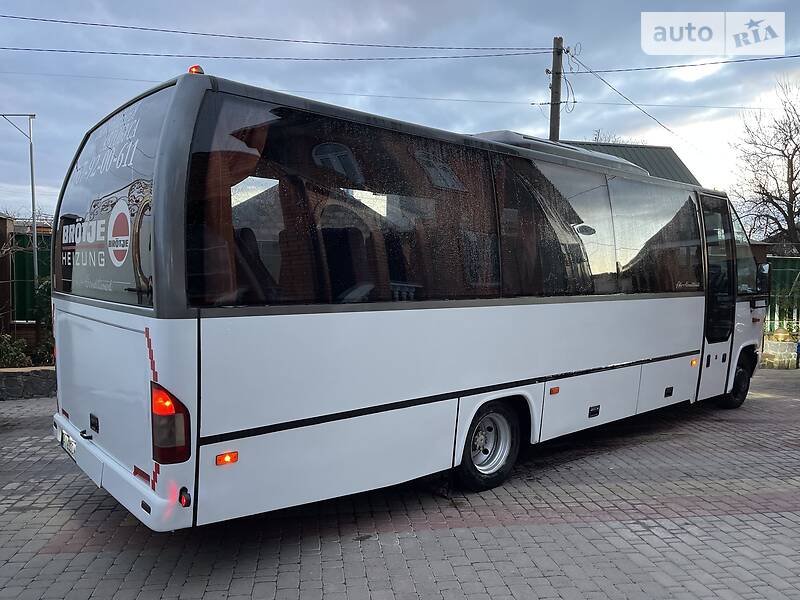 Туристический / Междугородний автобус Mercedes-Benz Vario 2002 в Киеве