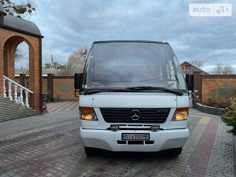 Туристический / Междугородний автобус Mercedes-Benz Vario 2002 в Киеве