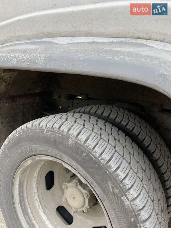 Мікроавтобус Mercedes-Benz Vario 2000 в Косові