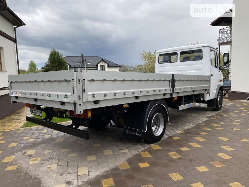 Борт Mercedes-Benz Vario 2003 в Рівному