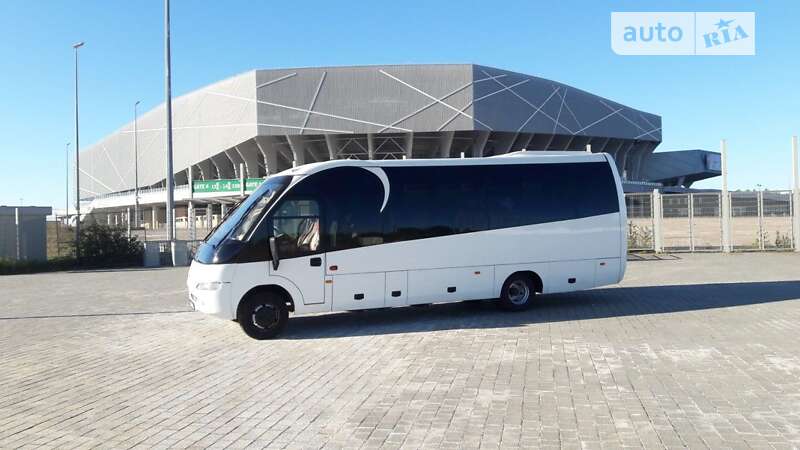 Туристический / Междугородний автобус Mercedes-Benz Vario 2006 в 