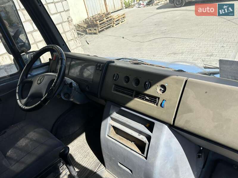 Вантажний фургон Mercedes-Benz Vario 1999 в Львові