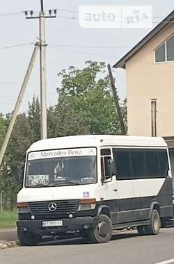 Пригородный автобус Mercedes-Benz Vario 1997 в Косове