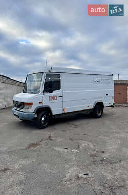 Вантажний фургон Mercedes-Benz Vario 2001 в Черкасах