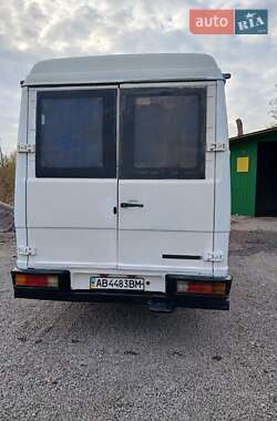 Другие автобусы Mercedes-Benz Vario 2002 в 