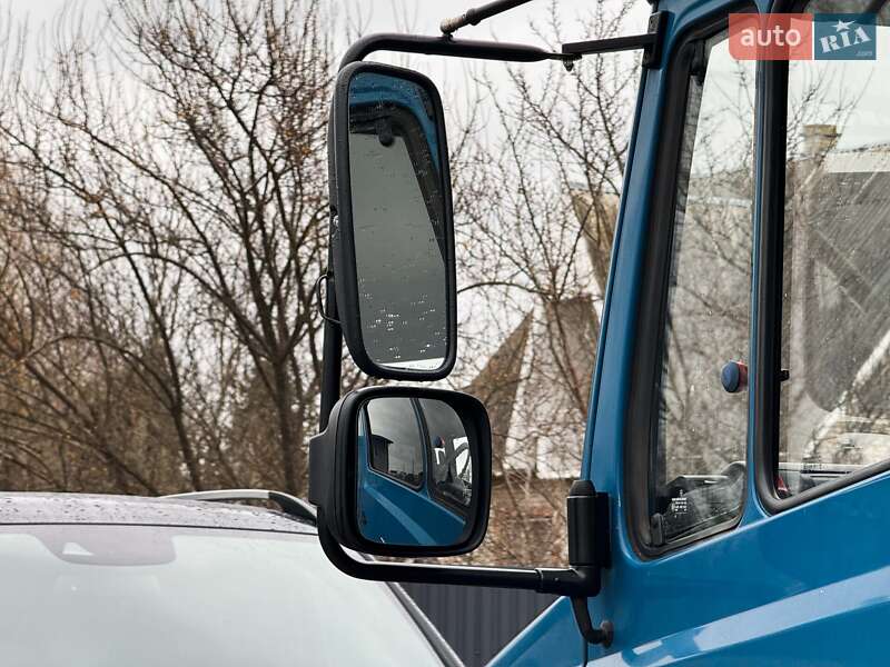Вантажопасажирський фургон Mercedes-Benz Vario 2011 в Луцьку