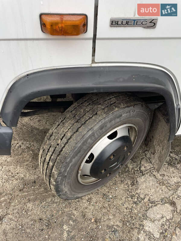 Грузовой фургон Mercedes-Benz Vario 2013 в Лебедине