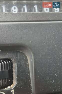 Вантажний фургон Mercedes-Benz Vario 1999 в 