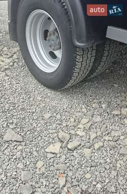 Вантажний фургон Mercedes-Benz Vario 1999 в 