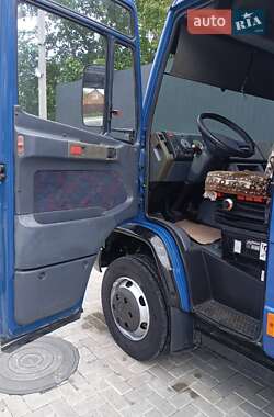 Вантажний фургон Mercedes-Benz Vario 2005 в 