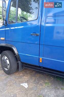 Вантажний фургон Mercedes-Benz Vario 2005 в 