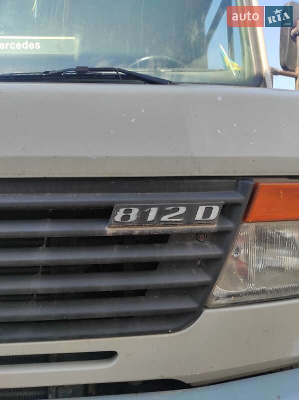 Грузовой фургон Mercedes-Benz Vario 2001 в Черновцах