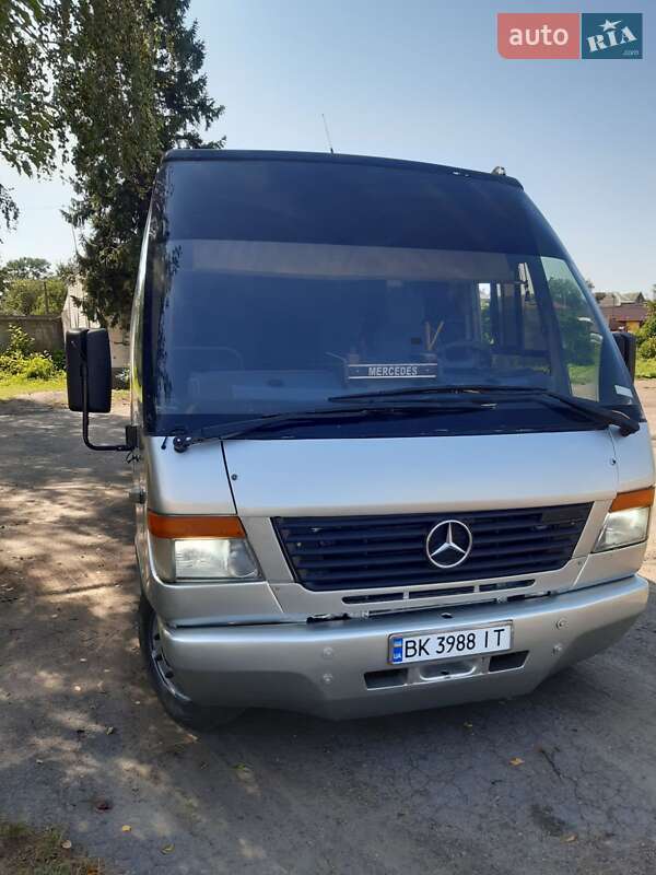 Городской автобус Mercedes-Benz Vario 2001 в Дубно