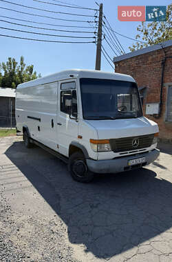 Грузовой фургон Mercedes-Benz Vario 2003 в Умани