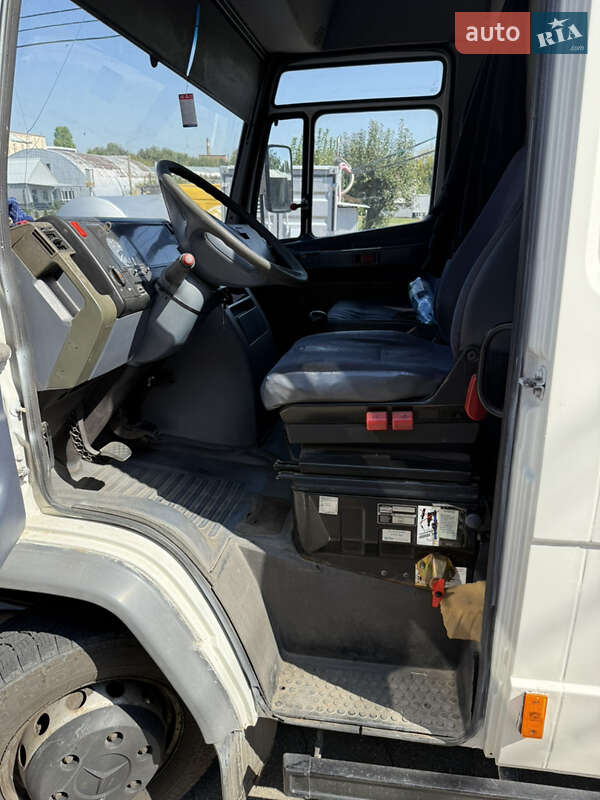 Грузовой фургон Mercedes-Benz Vario 2003 в Умани