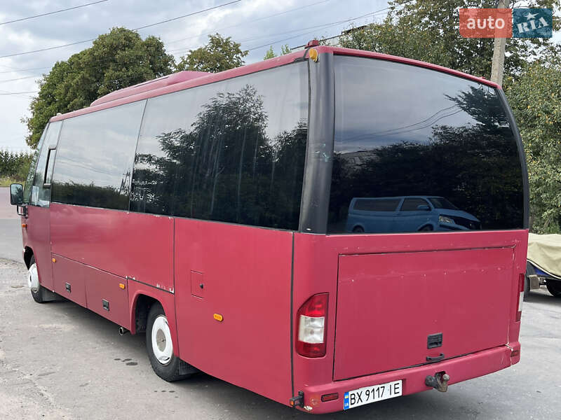Туристический / Междугородний автобус Mercedes-Benz Vario 1997 в Хмельницком