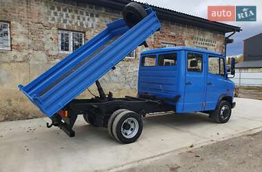 Самоскид Mercedes-Benz Vario 2001 в Калуші