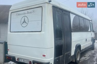 Приміський автобус Mercedes-Benz Vario 1996 в Чернівцях