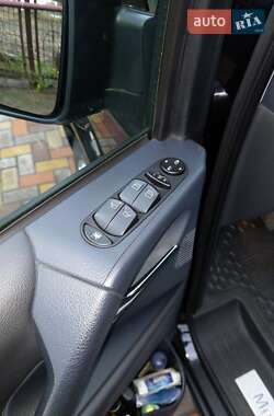 Минивэн Mercedes-Benz Viano 2012 в 