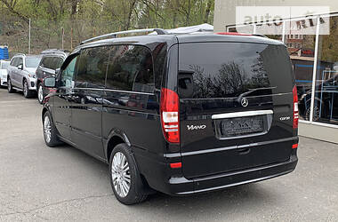 Мінівен Mercedes-Benz Viano 2011 в 