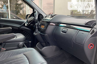 Мінівен Mercedes-Benz Viano 2011 в 