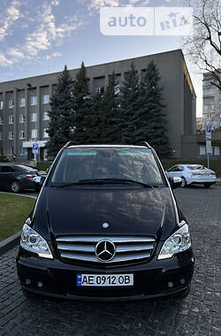 Минивэн Mercedes-Benz Viano 2012 в Днепре