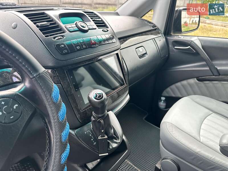 Мінівен Mercedes-Benz Viano 2012 в Києві