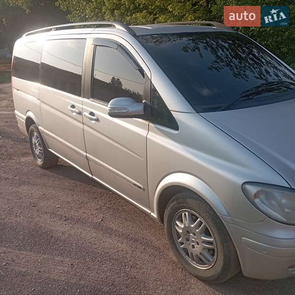 Mercedes-Benz Viano 2004