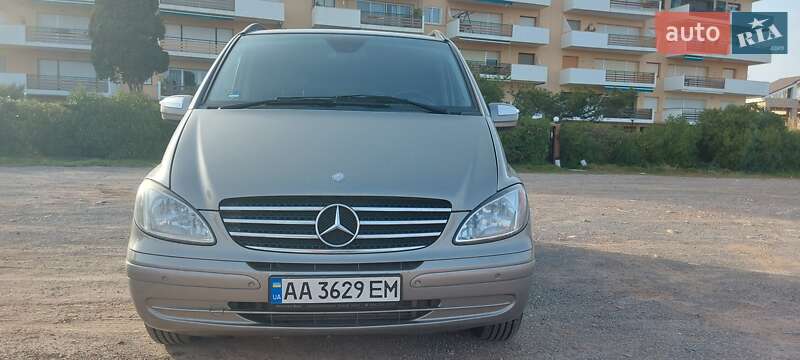 Минивэн Mercedes-Benz Viano 2010 в Киеве