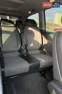 Мінівен Mercedes-Benz Viano 2011 в 