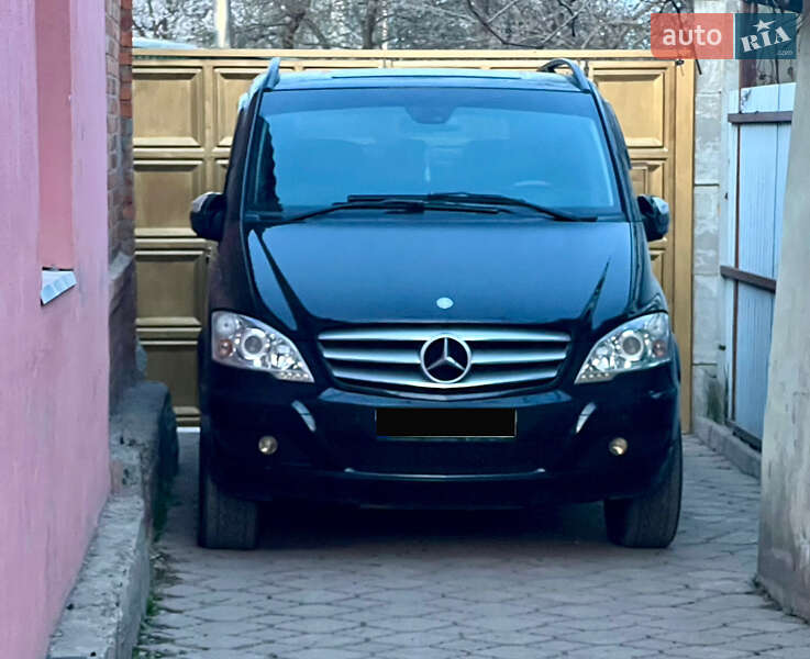 Mercedes-Benz Viano 2013