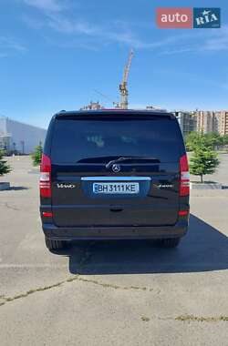 Мінівен Mercedes-Benz Viano 2012 в 