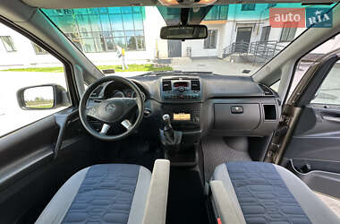 Мінівен Mercedes-Benz Viano 2011 в 