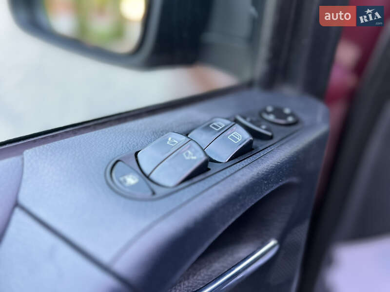 Мінівен Mercedes-Benz Viano 2010 в Чернівцях