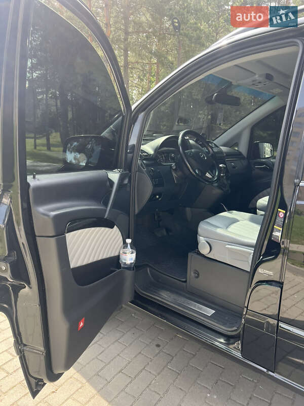 Мінівен Mercedes-Benz Viano 2011 в Львові
