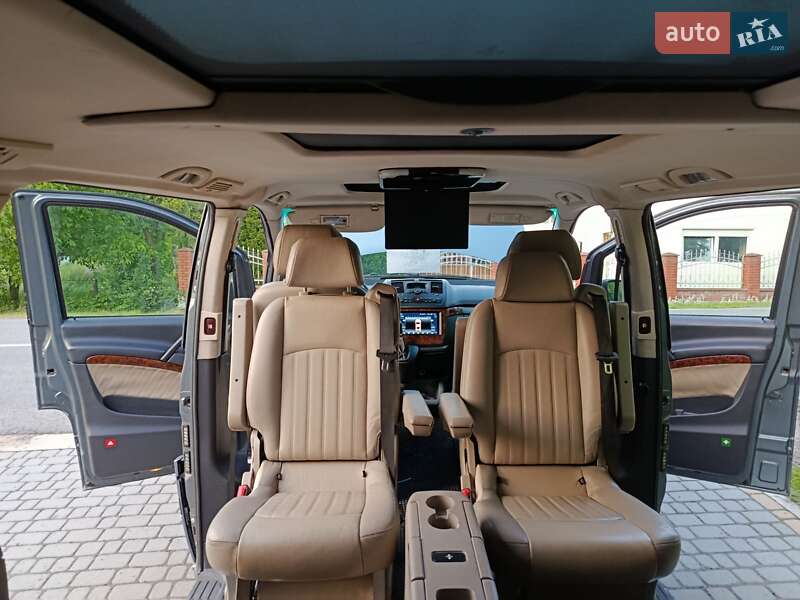 Минивэн Mercedes-Benz Viano 2012 в Косове
