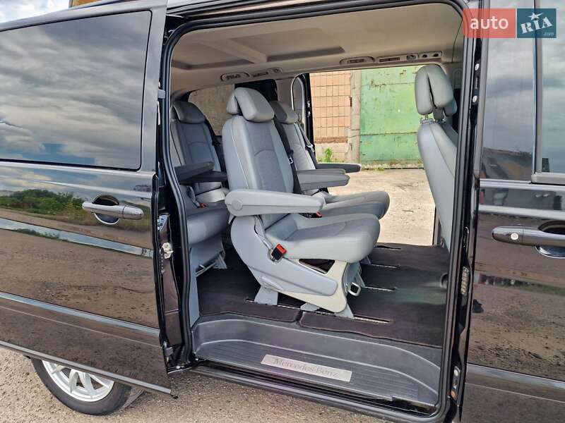Мінівен Mercedes-Benz Viano 2010 в Рівному