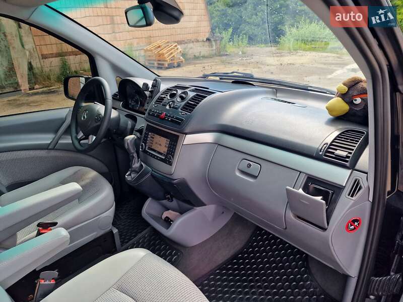 Мінівен Mercedes-Benz Viano 2010 в Рівному