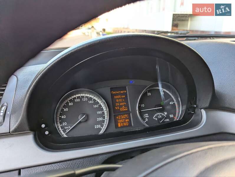 Мінівен Mercedes-Benz Viano 2012 в Львові фото 28 Мінівен Mercedes-Benz Viano 2012 в Львові