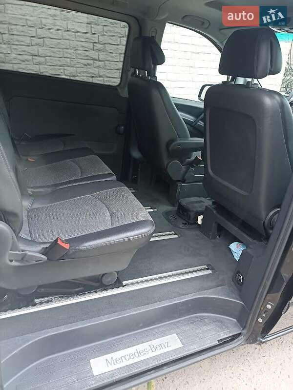 Мінівен Mercedes-Benz Viano 2011 в Львові