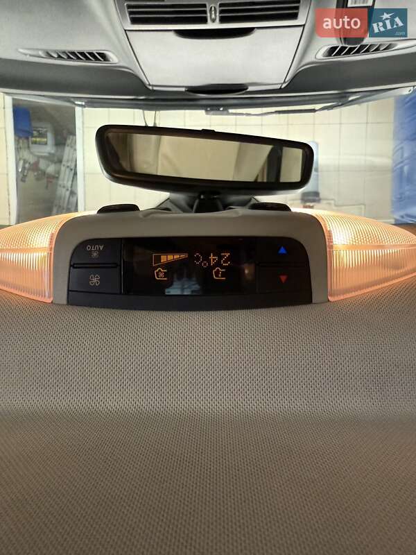 Минивэн Mercedes-Benz Viano 2012 в Полтаве фото 6 Минивэн Mercedes-Benz Viano 2012 в Полтаве