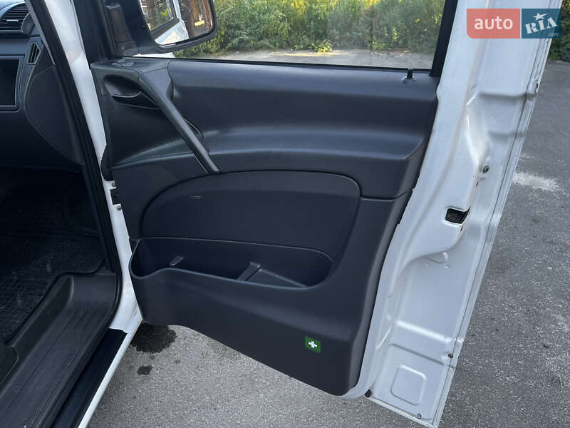 Мінівен Mercedes-Benz Viano 2010 в Чернігові