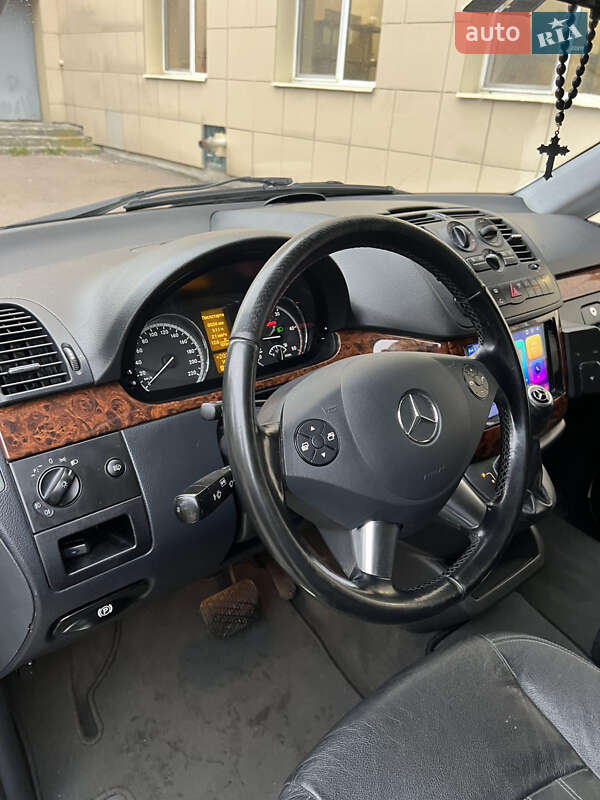 Мінівен Mercedes-Benz Viano 2013 в Рівному фото 20 Мінівен Mercedes-Benz Viano 2013 в Рівному