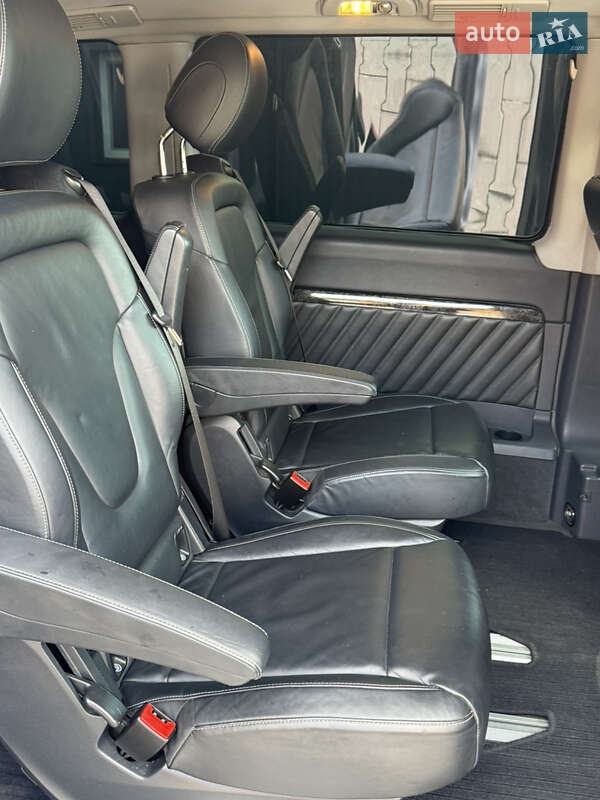 Минивэн Mercedes-Benz Viano 2011 в Черновцах