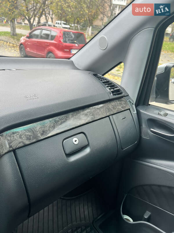 Мінівен Mercedes-Benz Viano 2013 в Одесі