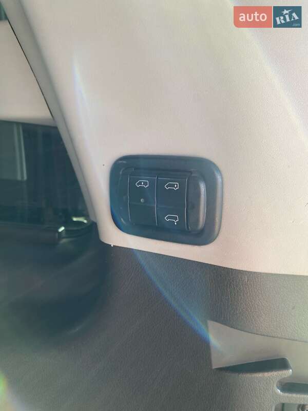 Минивэн Mercedes-Benz Viano 2012 в Хмельницком